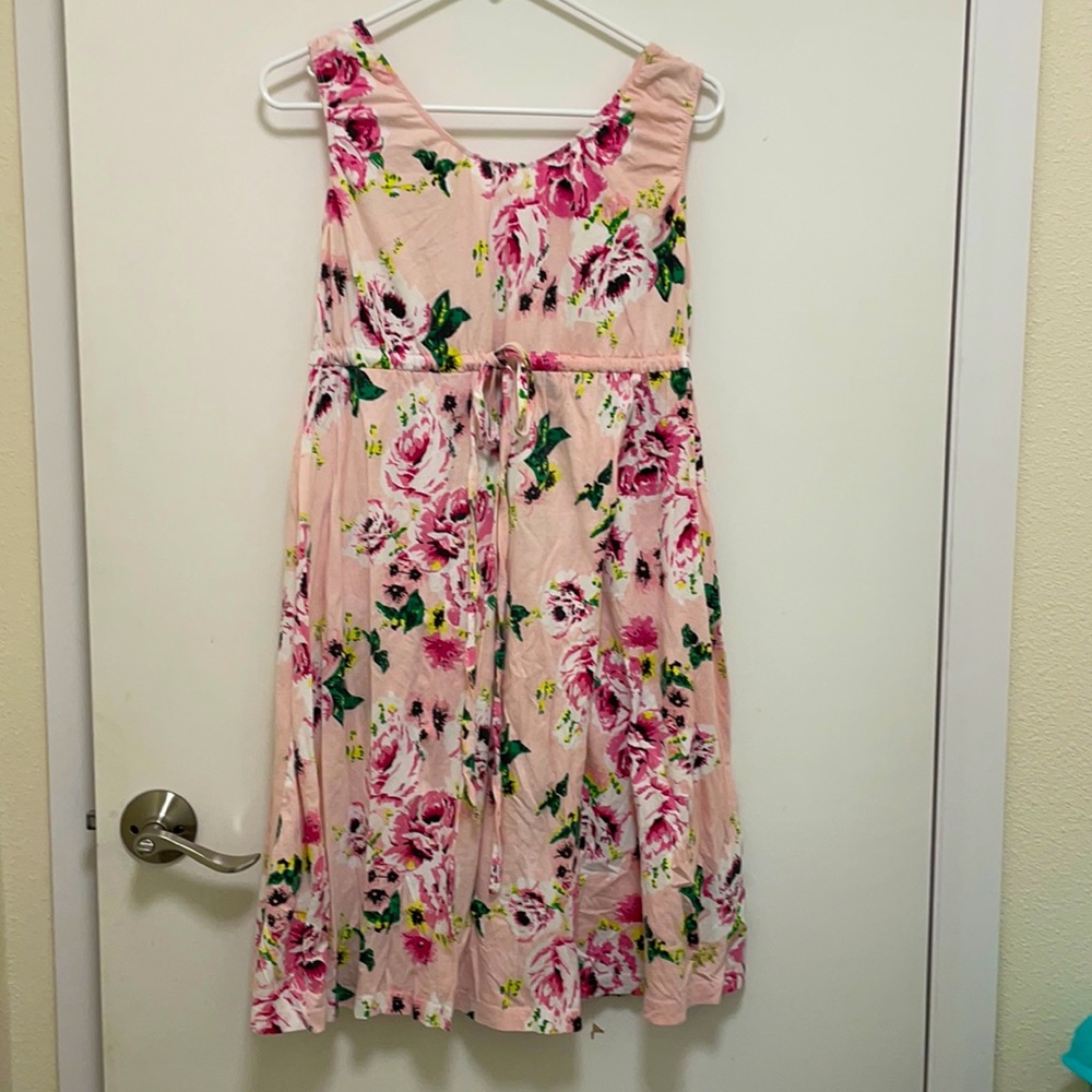 Maternity and nursing nightgown/hospital gown.